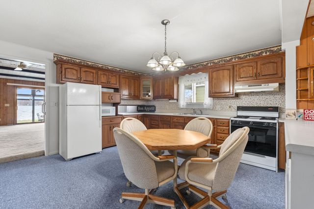 8664 E Long Lake Drive, Scotts, MI 49088