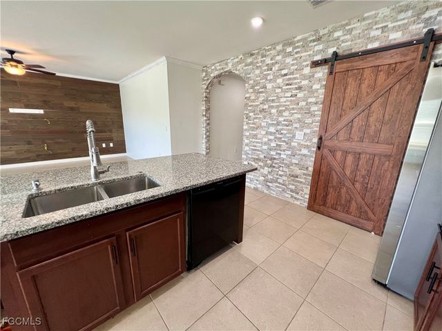 10293 Silver Pond LN, Lehigh Acres, FL 33936