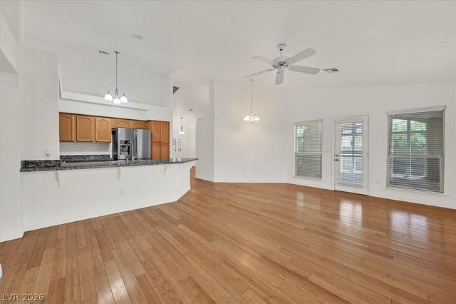 8221 Shad Bush Avenue, Las Vegas, NV 89149