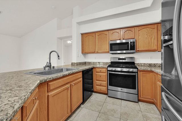 8221 Shad Bush Avenue, Las Vegas, NV 89149