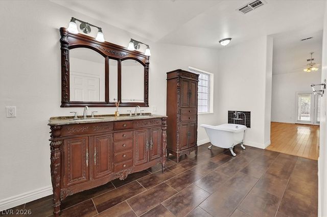 8221 Shad Bush Avenue, Las Vegas, NV 89149