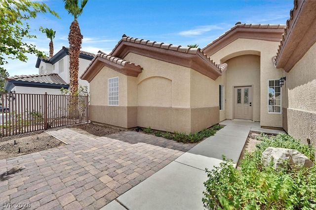 8221 Shad Bush Avenue, Las Vegas, NV 89149
