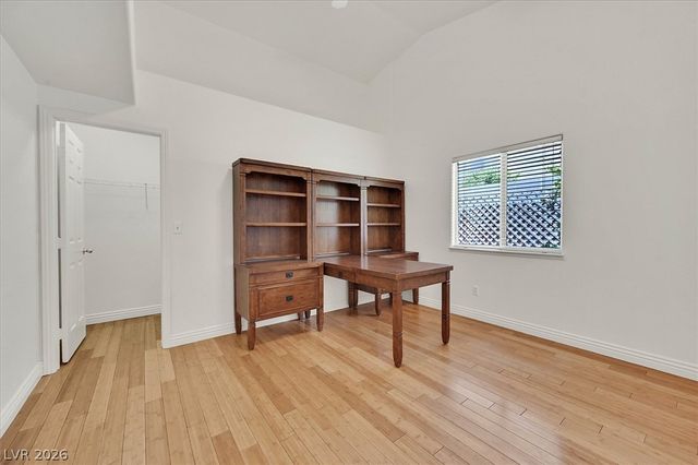 8221 Shad Bush Avenue, Las Vegas, NV 89149