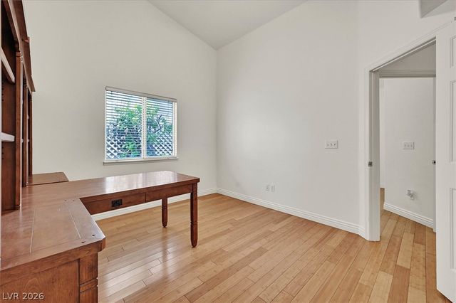 8221 Shad Bush Avenue, Las Vegas, NV 89149