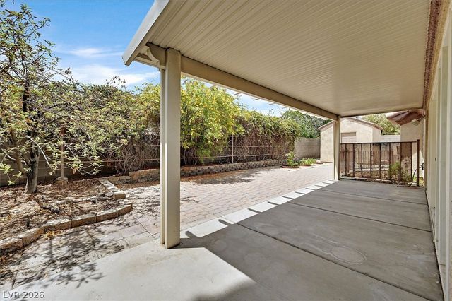 8221 Shad Bush Avenue, Las Vegas, NV 89149