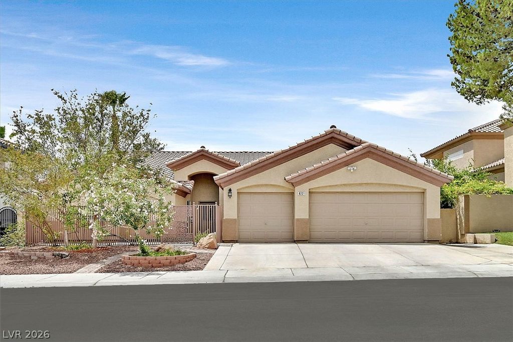 8221 Shad Bush Avenue, Las Vegas, NV 89149