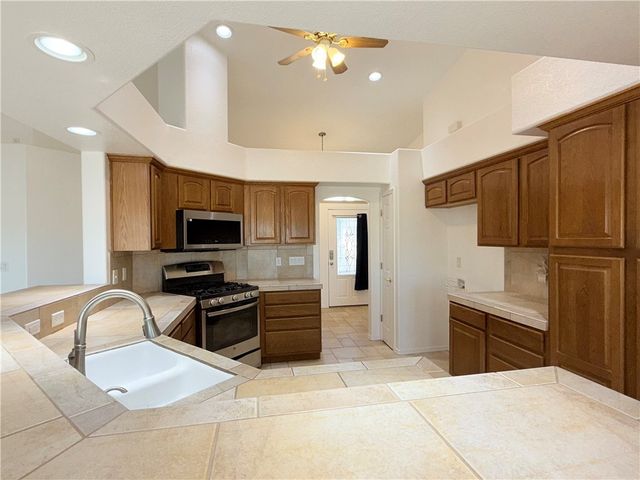 1747 E Winter Haven Drive, Mohave Valley, AZ 86440