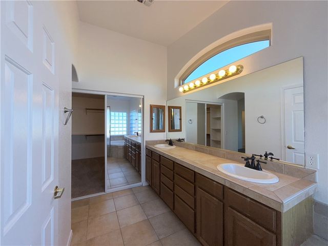 1747 E Winter Haven Drive, Mohave Valley, AZ 86440