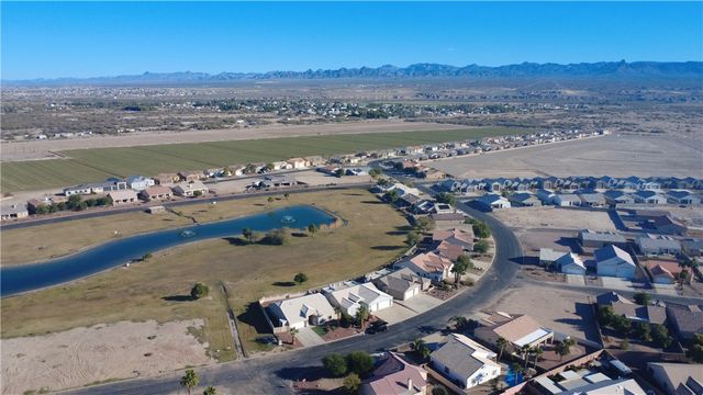 1747 E Winter Haven Drive, Mohave Valley, AZ 86440
