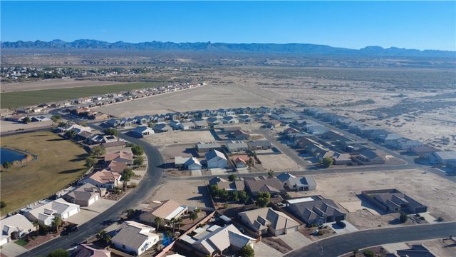 1747 E Winter Haven Drive, Mohave Valley, AZ 86440
