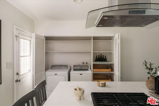 14141 Killion Street, Sherman Oaks, CA 91401