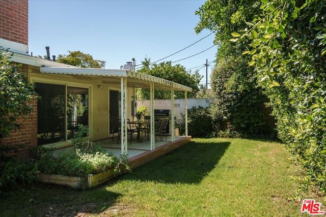 14141 Killion Street, Sherman Oaks, CA 91401