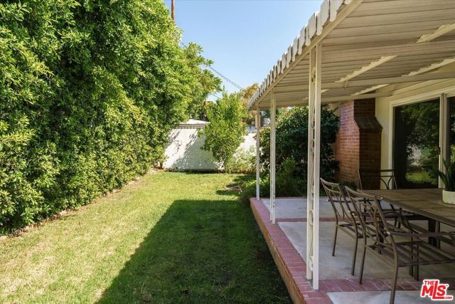 14141 Killion Street, Sherman Oaks, CA 91401