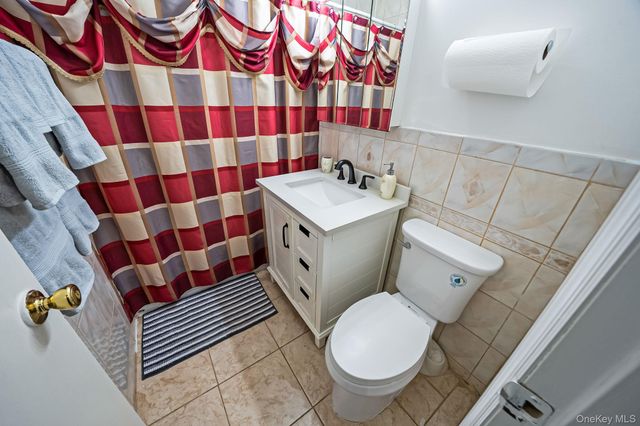 10229 184th Street, Hollis, NY 11423