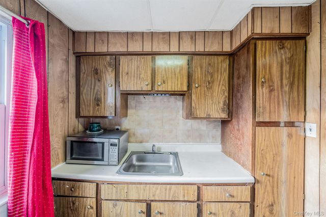 10229 184th Street, Hollis, NY 11423