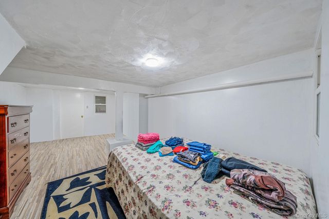 10229 184th Street, Hollis, NY 11423