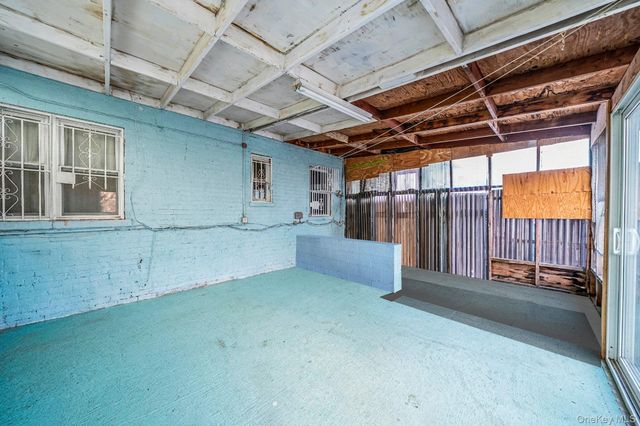 10229 184th Street, Hollis, NY 11423