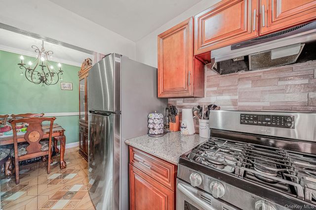 10229 184th Street, Hollis, NY 11423