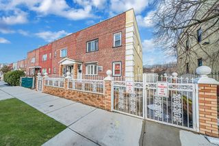 10229 184th Street, Hollis, NY 11423