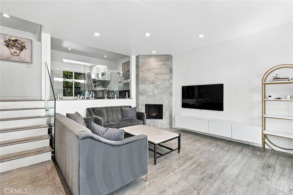 7100 Balboa Boulevard 807, Lake Balboa, CA 91406 — photo 3