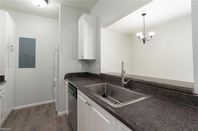 4448 Duffy DR, Virginia Beach, VA 23462