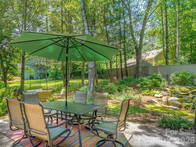 22 Meadow Brook Drive, Fletcher, NC 28732