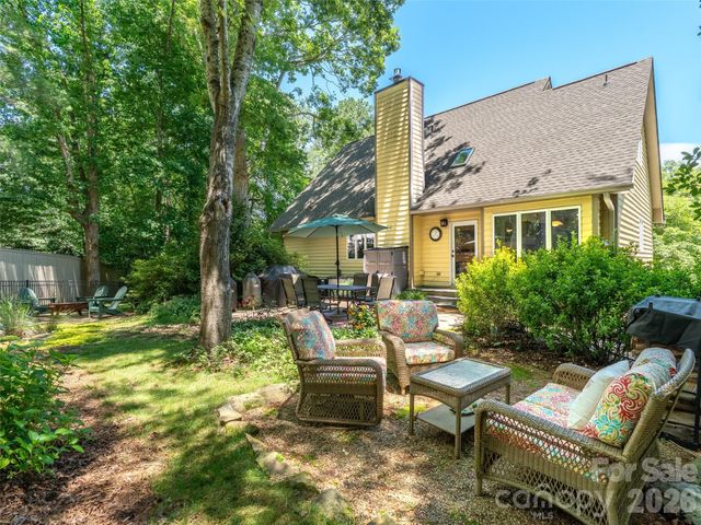 22 Meadow Brook Drive, Fletcher, NC 28732