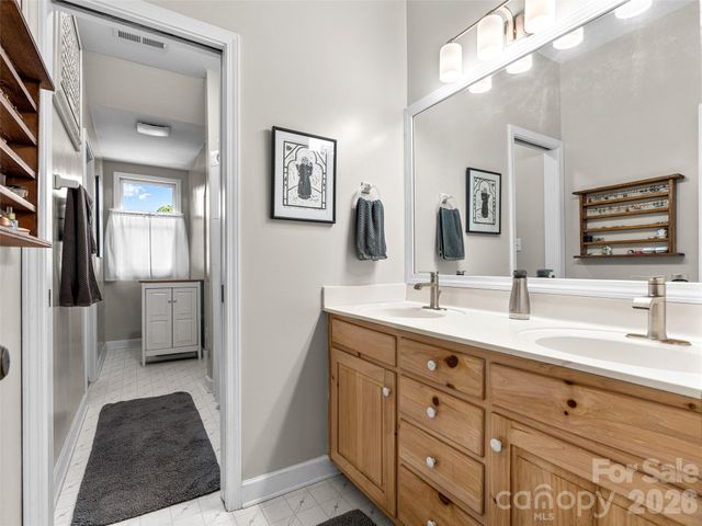 22 Meadow Brook Drive, Fletcher, NC 28732