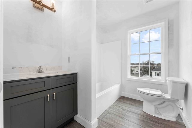 400 16th Ave, Patterson Twp, PA 15010