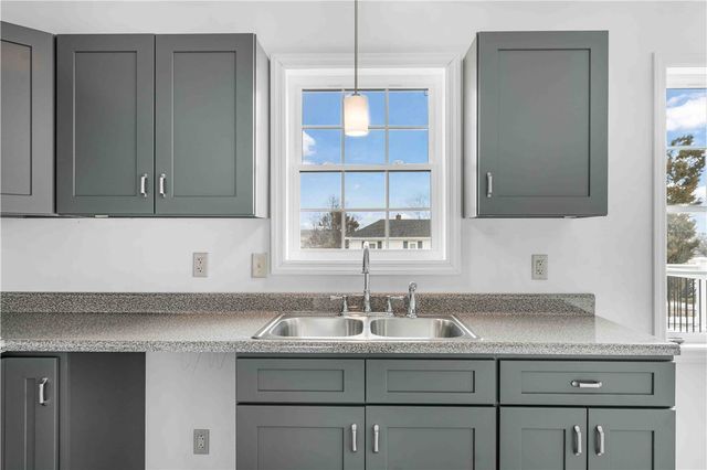 400 16th Ave, Patterson Twp, PA 15010