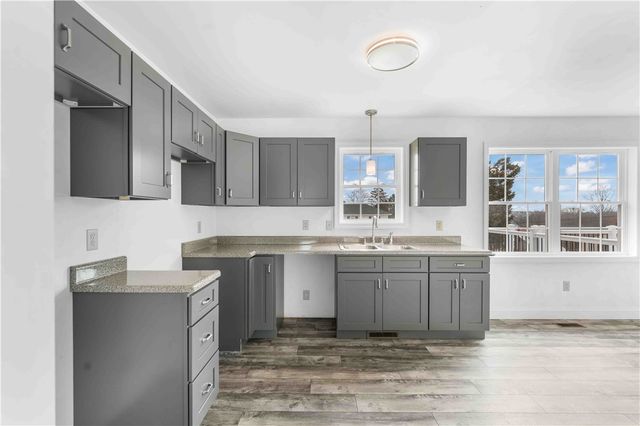 400 16th Ave, Patterson Twp, PA 15010