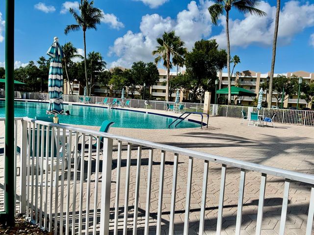 9563 Weldon Circle 304, Tamarac, FL 33321