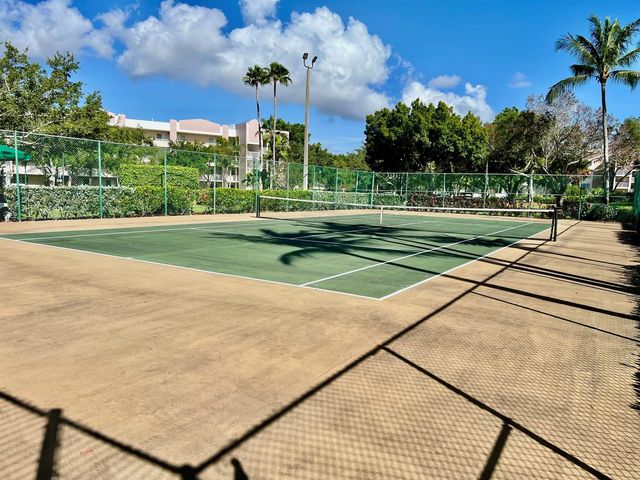 9563 Weldon Circle 304, Tamarac, FL 33321