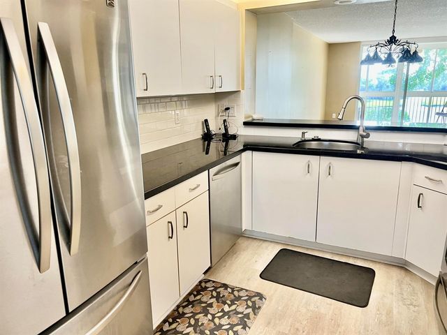 9563 Weldon Circle 304, Tamarac, FL 33321
