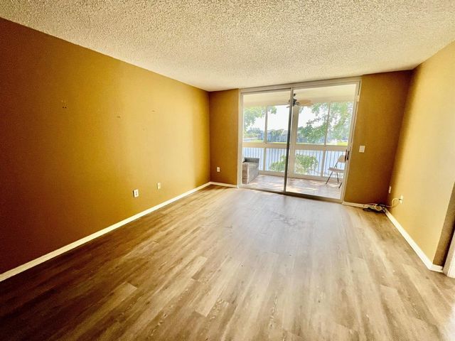 9563 Weldon Circle 304, Tamarac, FL 33321