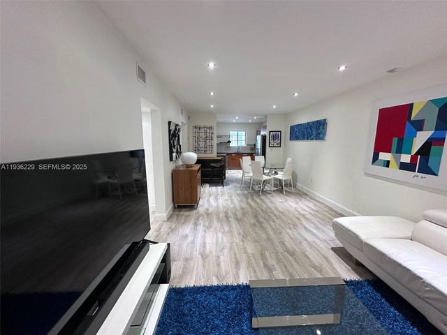 1341 15th St 106, Miami Beach, FL 33139