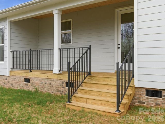 1133 White Jenkins Road, Bessemer City, NC 28016