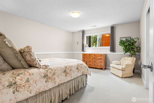 7901 Sapphire Drive SW, Lakewood, WA 98498