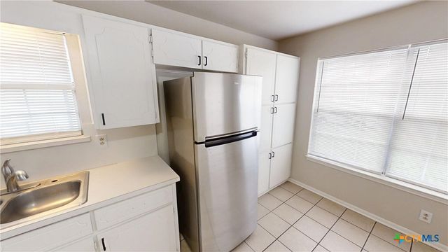 2402 Lazy Ridge Drive, Killeen, TX 76543
