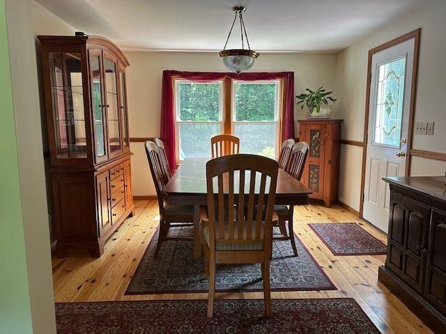 924 River Road, Weare, NH 03281