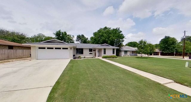 323 Cardinal Drive, New Braunfels, TX 78130
