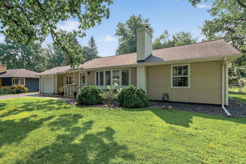2575 Quebec Avenue S, Saint Louis Park, MN 55426