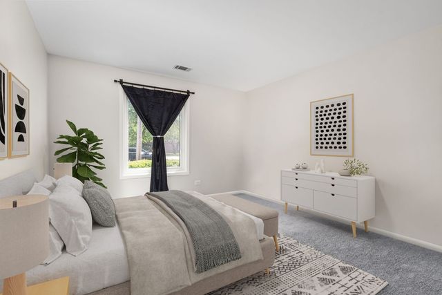 2308 N OLD HICKS Road 3, Palatine, IL 60074