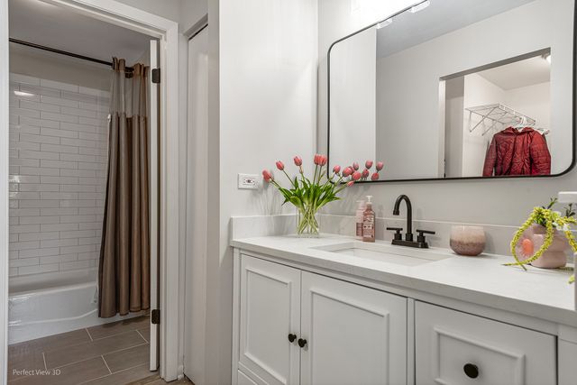 2308 N OLD HICKS Road 3, Palatine, IL 60074