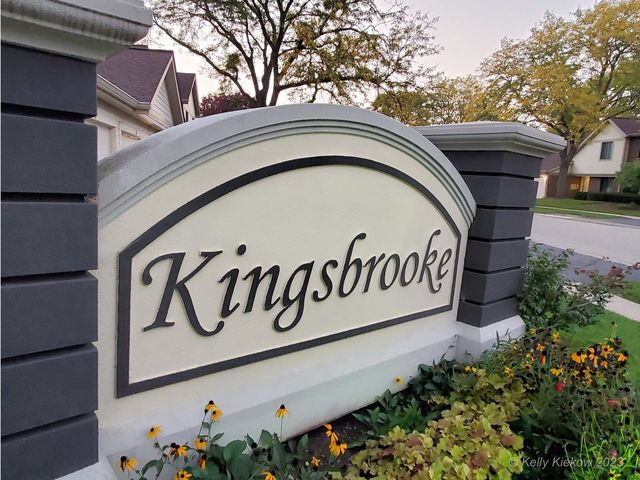 2308 N OLD HICKS Road 3, Palatine, IL 60074