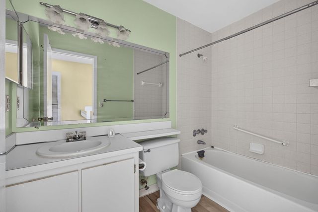 3714 Savoy Lane F, West Palm Beach, FL 33417