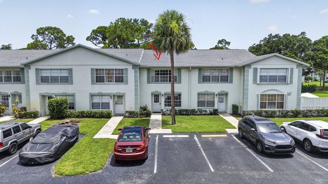 3714 Savoy Lane F, West Palm Beach, FL 33417
