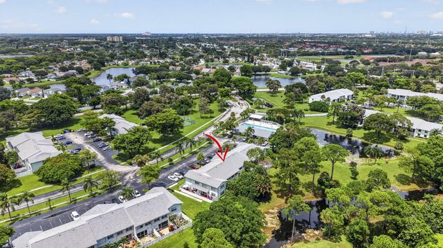 3714 Savoy Lane F, West Palm Beach, FL 33417