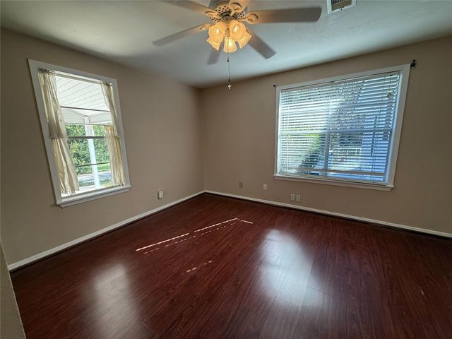 13231 Southshore Drive, Conroe, TX 77304