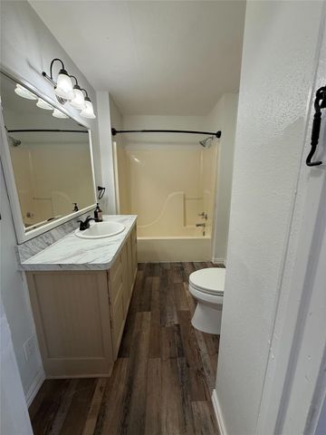 13231 Southshore Drive, Conroe, TX 77304